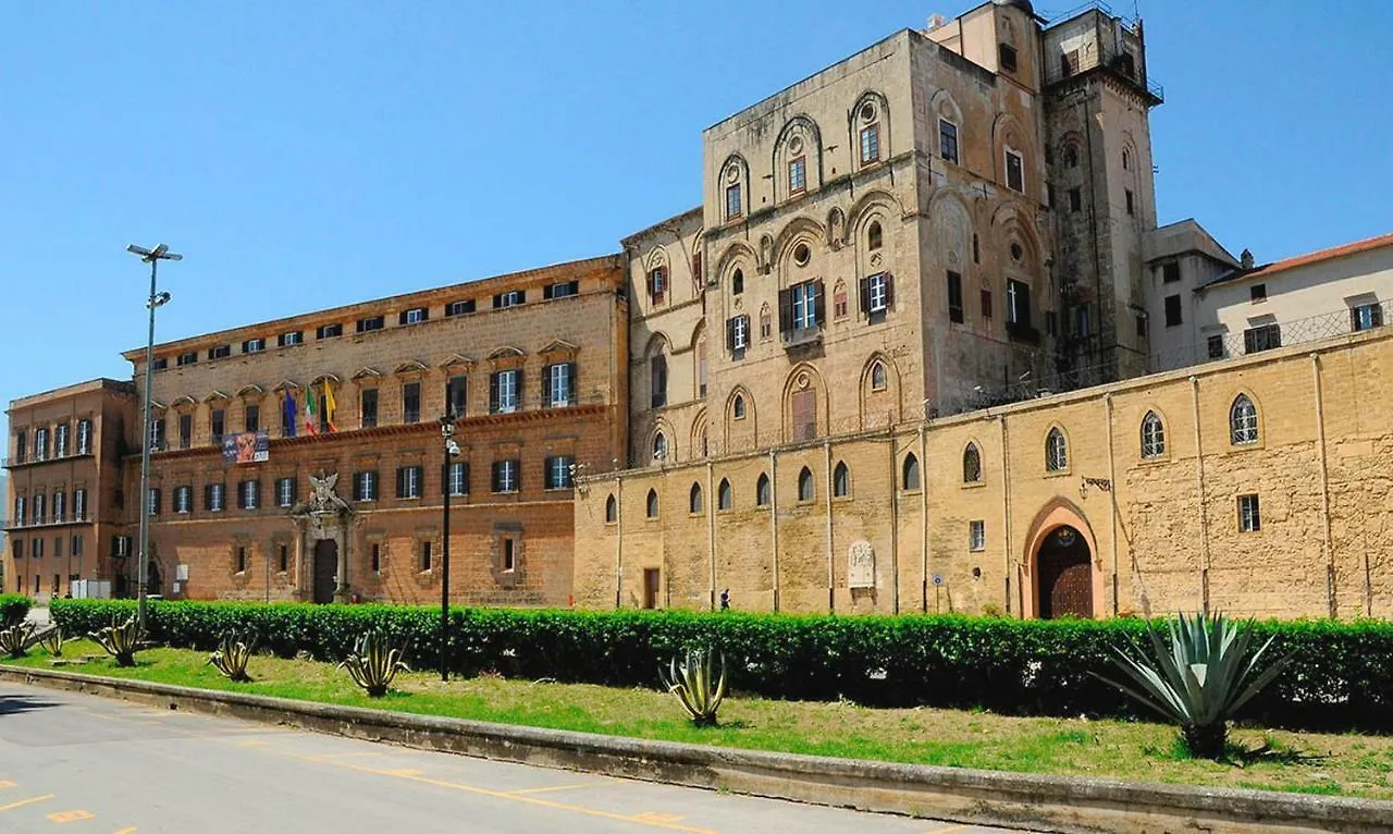 Apartament Palazzo Filangeri Di Amorosa Palermo Włochy