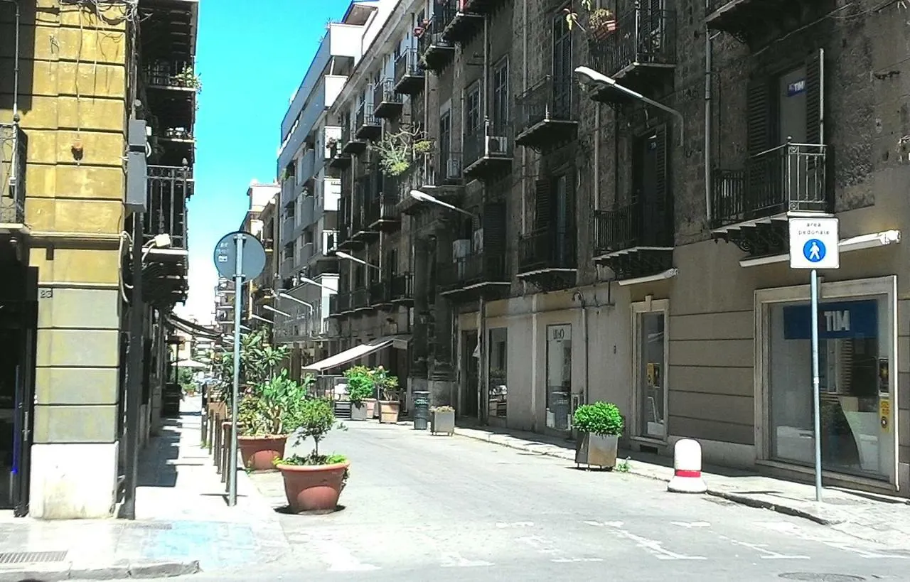Palazzo Filangeri Di Amorosa Palermo 0*,  Italy